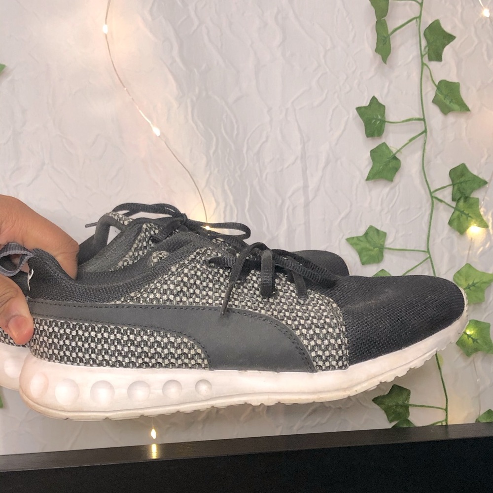 Black and white puma running sneakers